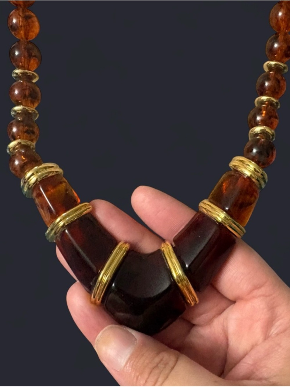 Vintage Napier Necklace featuring their iconic root beer beads - Picture 4 of 6
